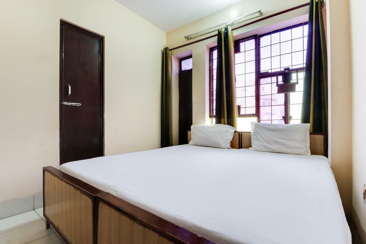 Spot On 38567 Hotel Aryan Lakhnau Kültér fotó