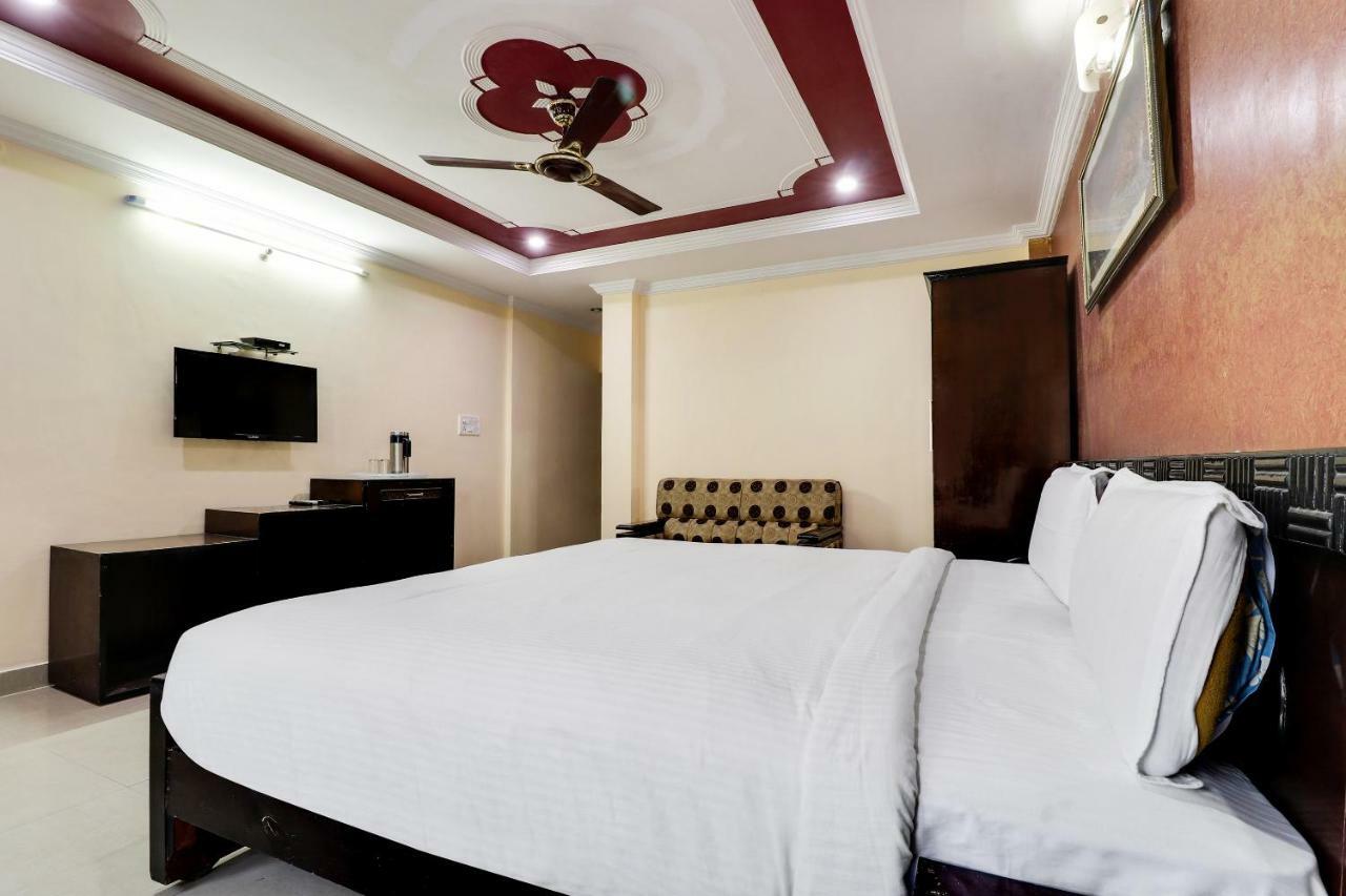 Spot On 38567 Hotel Aryan Lakhnau Kültér fotó